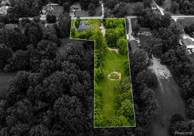 Photo 3 of Single family home for sale at 12100 Wilson Dr, Carleton, MI 48117 | MLS# 20261047391 | Listing updated on 2026-07-21