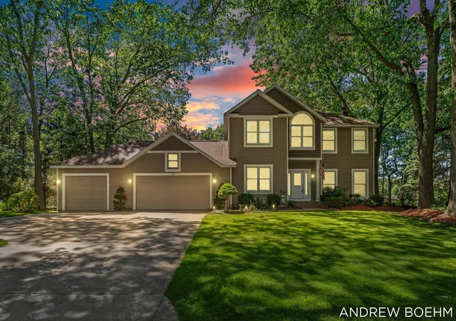 Photo 1 of Single family home for sale at 166 Wynwood Ct, Holland, MI 49424 | MLS# 71026031165 | Listing updated on 2026-07-21