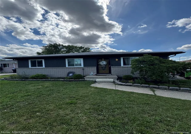 Photo 1 of Single family home for sale at 28555 Secretariat Ct, Roseville, MI 48066 | MLS# 20261047407 | Listing updated on 2026-09-02