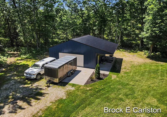 Photo 3 of Single family home for sale at 1294 Tall Tree Ln, Muskegon, MI 49445 | MLS# 71026031171 | Listing updated on 2026-09-01