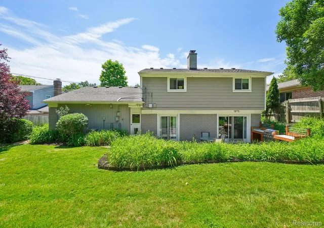 Photo 36 of Single family home for sale at 1424 Fairway Dr, Birmingham, MI 48009 | MLS# 20261047418 | Listing updated on 2026-08-11