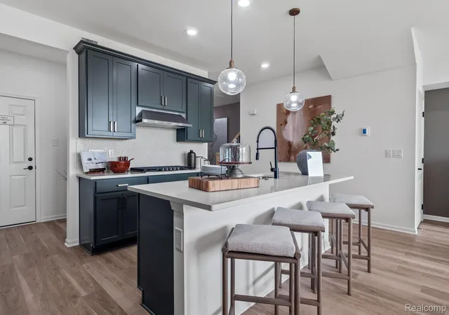Listing Photo 5 - Condo for sale in building located at 5684 Corgi Dr, Ann Arbor, MI 48108