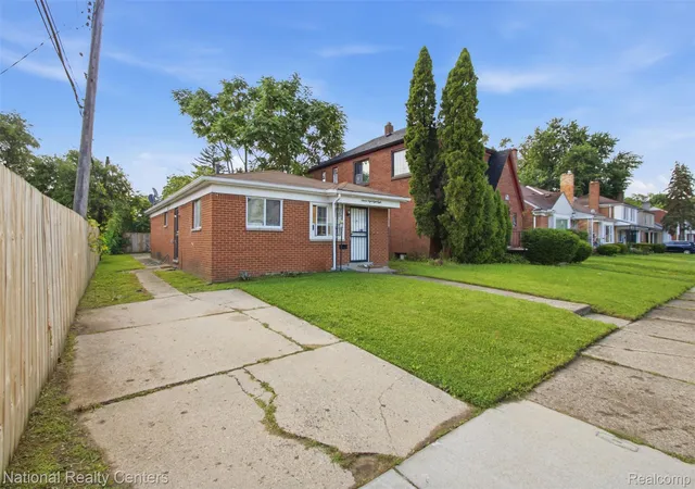 Photo 2 of Single family home for sale at 16888 Vaughan St, Detroit, MI 48219 | MLS# 20261047435 | Listing updated on 2026-10-17