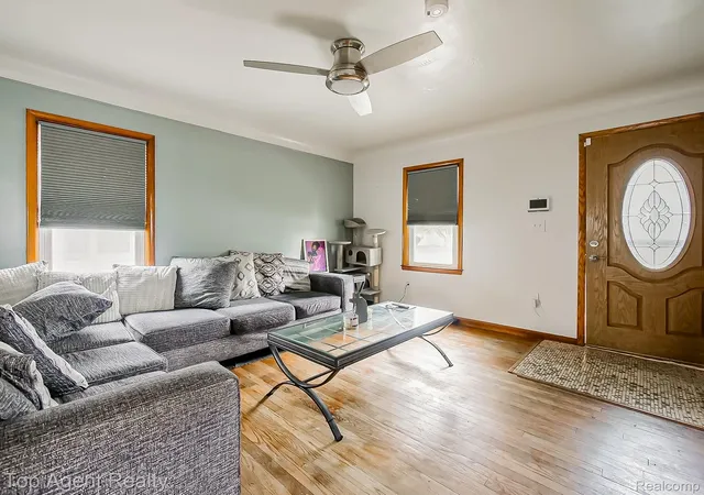 Photo 3 of Single family home for sale at 17236 Euclid Ave, Allen Park, MI 48101 | MLS# 20261047448 | Listing updated on 2026-09-25