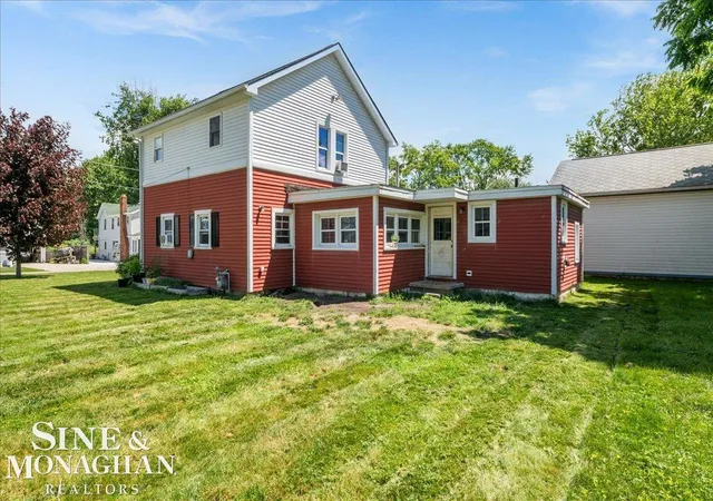 4th image of 447 Ruskin Dr, Algonac, MI 48001 | MLS# 58050212404