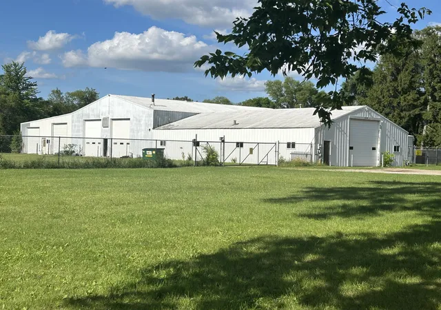 Photo 1 of Sale Pending at 114 W Colon Rd, Coldwater, MI 49036 | MLS# 62026031184 | Listing updated on 2026-09-17