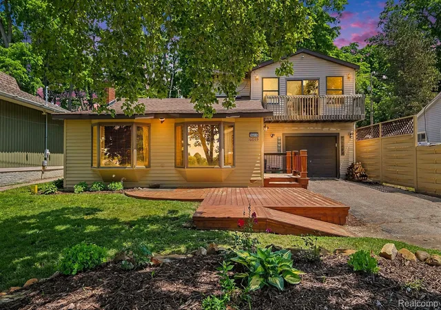 Photo 1 of Sale Pending at 16059 Murray Rd, Byron, MI 48418 | MLS# 20261047461 | Listing updated on 2026-09-07