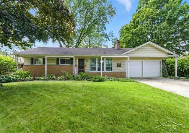 Photo 1 of Sale Pending at 1033 Elmdale Dr, Saginaw, MI 48602 | MLS# 61050212417 | Listing updated on 2026-06-26