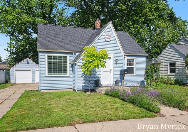 1st image of 762 Central Ave, Holland, MI 49423 | MLS# 71026031195