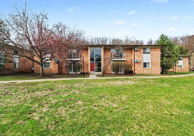 1st image of 1257 Island Dr #101, Ann Arbor, MI 48105 | MLS# 81026031194