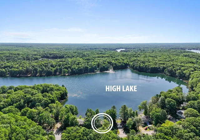 2nd image of 234 Highview Rd, Traverse City, MI 49696 | MLS# 78080070078