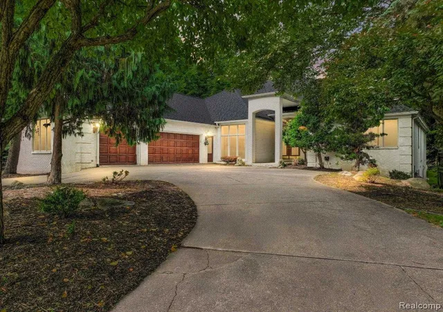 Photo 1 of Single family home for sale at 43564 Scenic Ln, Northville, MI 48167 | MLS# 20261047485 | Listing updated on 2026-08-30