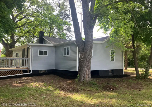 Photo 2 of Single family home for sale at 4249 Calkins Rd, Flint, MI 48532 | MLS# 20261047489 | Listing updated on 2026-09-04