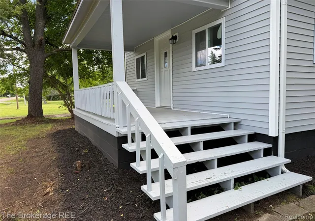Photo 3 of Single family home for sale at 4249 Calkins Rd, Flint, MI 48532 | MLS# 20261047489 | Listing updated on 2026-09-04