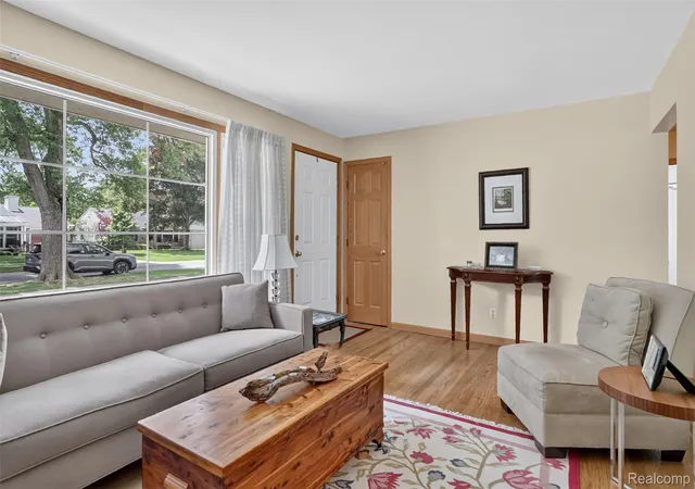 3rd image of 15690 Birwood Ave, Beverly Hills, MI 48025 | MLS# 20261047492