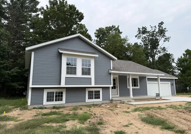 Photo 1 of Sale Pending at 605 Spring St, Whitehall, MI 49461 | MLS# 71026031214 | Listing updated on 2026-08-21