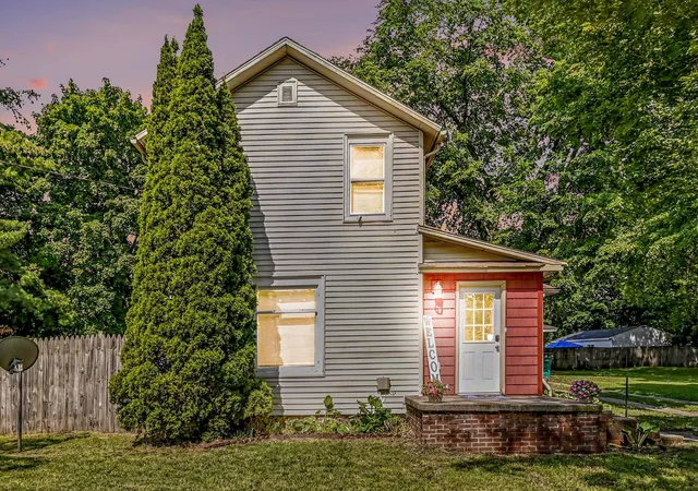 Photo 1 of Sale Pending at 412 Merritt St, Charlotte, MI 48813 | MLS# 66026031216 | Listing updated on 2026-06-30