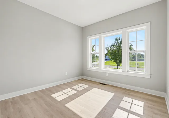 3rd image of 6281 Comiskey Rd, Stevensville, MI 49127 | MLS# 66026031215