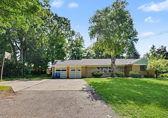 Photo 1 of Single family home for sale at 1021 Farrell Ave, Kalamazoo, MI 49006 | MLS# 66026031241 | Listing updated on 2026-06-23