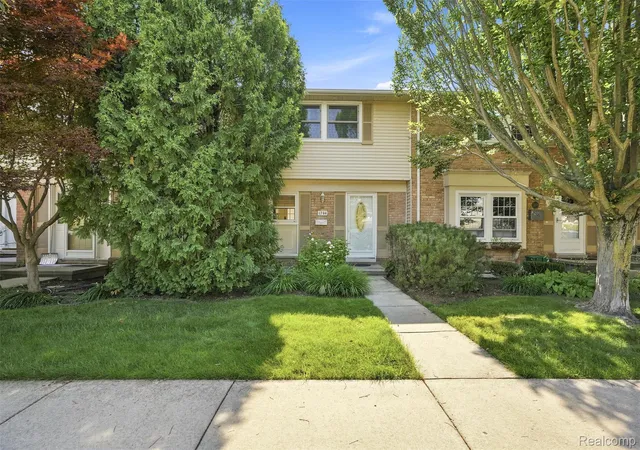 1st image of 1794 Brentwood Dr, Troy, MI 48098 | MLS# 20261047569