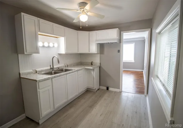 3rd image of 2829 Chicago Blvd, Flint, MI 48503 | MLS# 20261047631