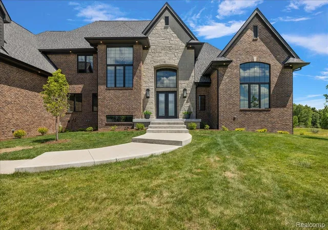 3rd image of 6301 Bridle Path, Grand Blanc, MI 48439 | MLS# 20261047638