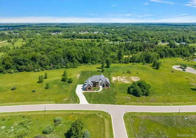 70th image of 6301 Bridle Path, Grand Blanc, MI 48439 | MLS# 20261047638