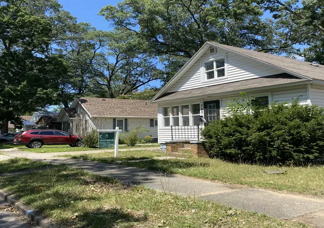 Photo 1 of Single family home for sale at 768 Hill Ave, Muskegon, MI 49442 | MLS# 65026031295 | Listing updated on 2026-09-02