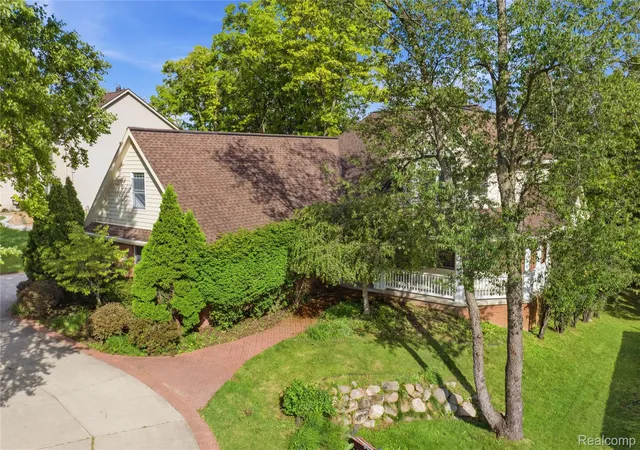 76th image of 9015 Huron Bluffs Dr, White Lake, MI 48386 | MLS# 20261047666