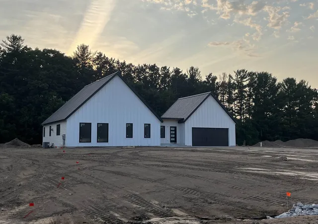 Photo 1 of Single family home for sale at 4141 Fireside Trl, Long Lake Township Grand Traverse, MI 49685 | MLS# 78080070107 | Listing updated on 2026-09-15