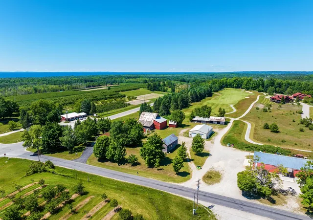 4th image of 12924 Mclachlan Rd, Kewadin, MI 49648 | MLS# 78080070112