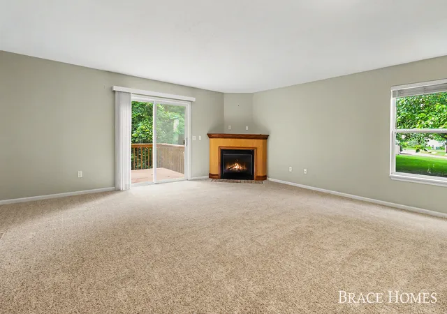 Listing Photo 4 - Condo for sale in building located at 1776 Grand Ct NE, Grand Rapids, MI 49546