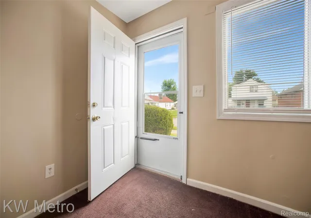 3rd image of 25335 Pinehurst St, Roseville, MI 48066 | MLS# 20261047710