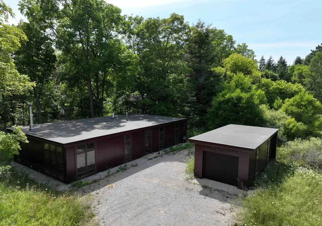 2nd image of 626 N Thunder Rd, Leelanau Township Leelanau, MI 49670 | MLS# 78080070116