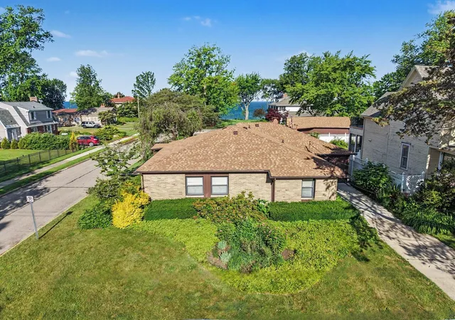 1st image of 51 Pine St, South Haven, MI 49090 | MLS# 69026031353