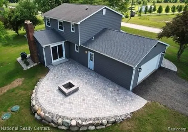 Photo 3 of Single family home for sale at 4109 Loves Crk, Howell, MI 48843 | MLS# 20261047728 | Listing updated on 2026-08-25