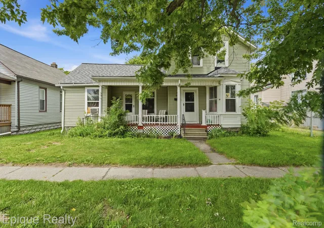 Photo 2 of Multi family home for sale at 1807 10th Street, Port Huron, MI 48060 | MLS# 20261047738 | Listing updated on 2026-08-30
