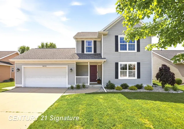 1st image of 8433 Waxwing Dr, Freeland, MI 48623 | MLS# 61050212504