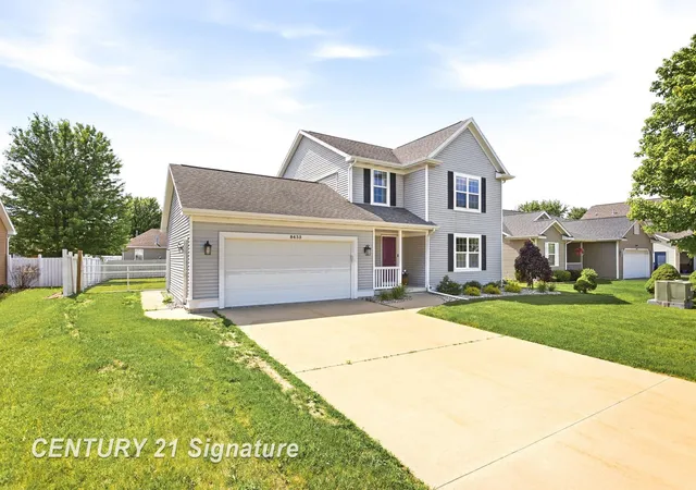 2nd image of 8433 Waxwing Dr, Freeland, MI 48623 | MLS# 61050212504