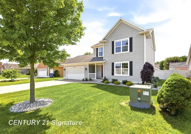 Photo 3 of Single family home for sale at 8433 Waxwing Dr, Freeland, MI 48623 | MLS# 61050212504 | Listing updated on 2026-08-24