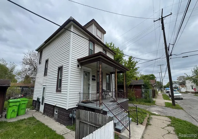Photo 2 of Single family home for sale at 194 Genessee St, River Rouge, MI 48218 | MLS# 20261047748 | Listing updated on 2026-08-26