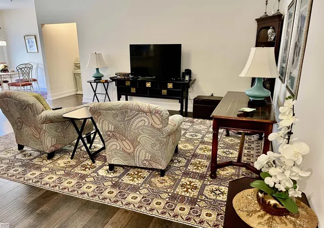 Listing Photo 3 - Condo for sale in building located at 5656 Flagstaff Pines Dr, Shelby Township, MI 48317