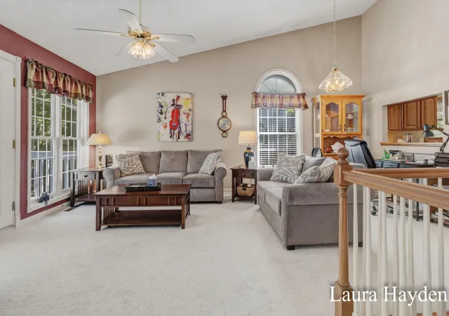 5th image of 6880 Beechwood Dr, Saranac, MI 48881 | MLS# 65026031395