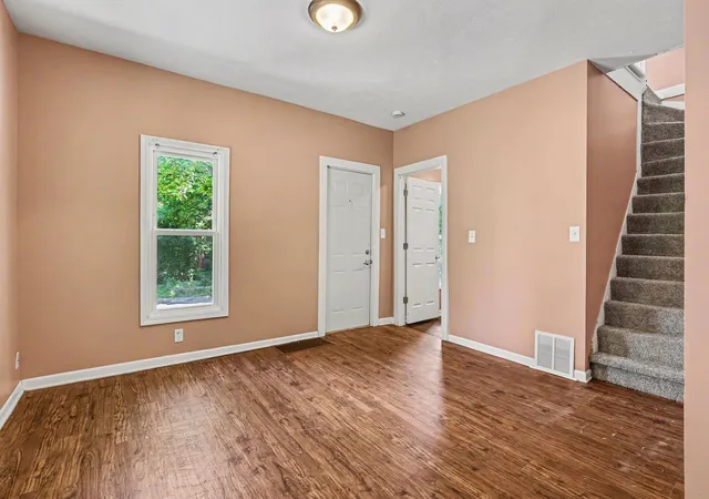 5th image of 740 12th Street NW, Grand Rapids, MI 49504 | MLS# 65026031425