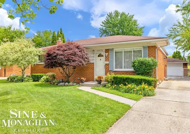 Photo 1 of Sale Pending at 32430 Gloede Dr, Warren, MI 48088 | MLS# 58050212531 | Listing updated on 2026-08-03