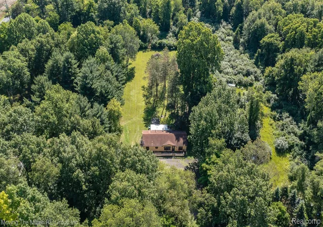 Photo 3 of Single family home for sale at 1422 Ridge Rd, Ypsilanti, MI 48198 | MLS# 20261047821 | Listing updated on 2026-09-23