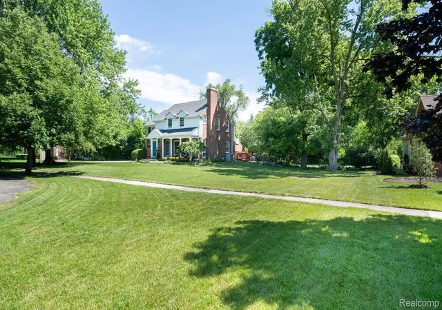 Photo 43 of Single family home for sale at 28090 Sunset Blvd W, Lathrup Village, MI 48076 | MLS# 20261047826 | Listing updated on 2026-09-13