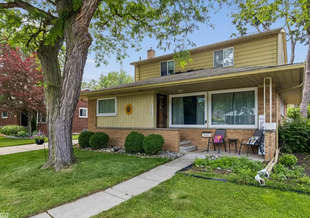 Photo 2 of Single family home for sale at 24705 Culver St, Saint Clair Shores, MI 48080 | MLS# 58050212540 | Listing updated on 2026-09-03