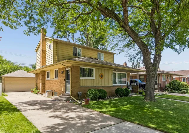 Photo 3 of Single family home for sale at 24705 Culver St, Saint Clair Shores, MI 48080 | MLS# 58050212540 | Listing updated on 2026-09-03