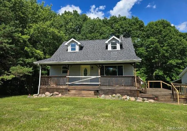 Photo 1 of Sale Pending at 5848 Fostoria Rd, Columbiaville, MI 48421 | MLS# 20261047832 | Listing updated on 2026-09-04